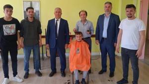 Göksun Esnaf Odasından YİBO Öğrencilerine Bayram Tıraşı!