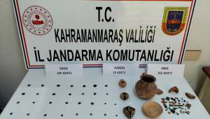 Türkoğlu’nda otomobilde tarihi eser bulundu