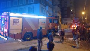 14 katlı binada yangın paniğe yol açtı..