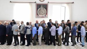 AK PARTİ Tam Kadro Olarak Bayramda da Sahada!