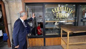 Başkan Okay Demirciler çarşısı esnafını ziyaret etti..