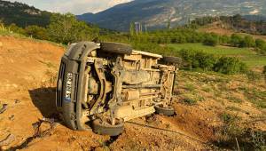 Kahramanmaraş’ta kamyonet devrildi: 3 yaralı