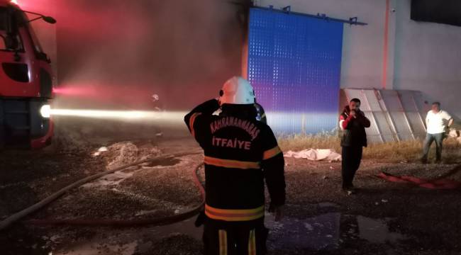 Kahramanmaraş’ta tekstil fabrikası yandı 