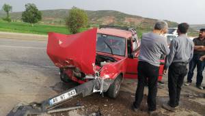 Pazarcık’ta iki otomobil çarpıştı: 2 yaralı