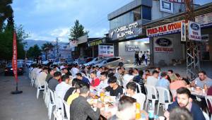 Sanayi esnafı iftarda buluştu..