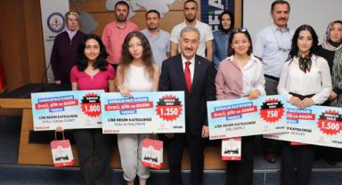 HEFİAD ve TÜBİTAK Projelerinde Derece Elde Eden Öğrenciler Ödüllendirildi