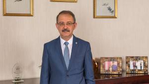 Rektör Dağlı: “Sevgi, Güven ve Saygıyı Öğrendiğimiz, Varlığıyla Huzur Bulduğumuz Babalarımızın Günü Kutlu Olsun” 