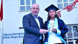 Vali Coşkun, Öğrencilerin Mezuniyet Heyecanına Ortak Oldu