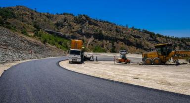 Başkan Okay: “Prestij projelerimiz arasında yer alan Bertiz Sırt Yolu projesinde sona geldik” 