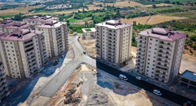 Dulkadiroğlu Belediyesi Yenikent konutlarında asfalt çalışmalarını yoğunlaştırdı