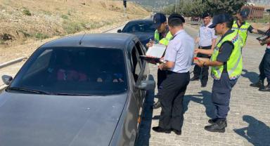 Kahramanmaraş Jandarma Komutanı sürücülerle bayramlaştı