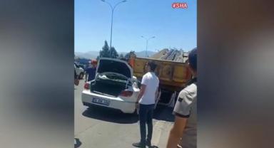 Kahramanmaraş’ta otomobil kamyona arkadan çarptı: 3 yaralı