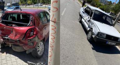 Kahramanmaraş’ta otomobil park halindeki araca çarptı: 2 yaralı