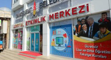 Üniversite tercihi yapacak öğrencilere Onikişubat Belediyesi’nden danışmanlık hizmeti