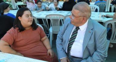 Başkan Mahçiçek, Down Sendromlu öğrenciler ve aileleriyle aşure de buluştu..