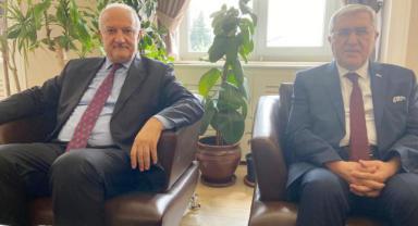 Rektör Can, Sosyal Güvenlik Kurumunu ziyaret ederek görüş alışverişinde bulundu