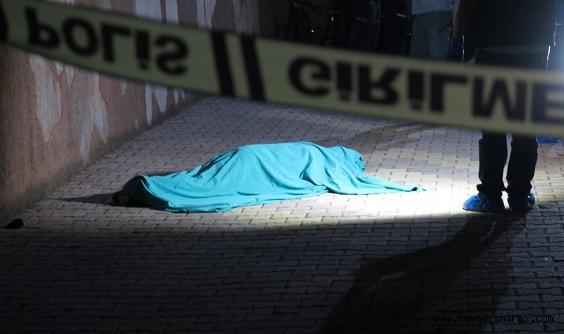 Balkondan düşen genç hayatını kaybetti..