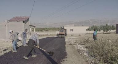 Başkan Okay: “Asfalt ve kilit parke ekiplerimiz ilçe genelinde yoğun bir çalışma yapıyor”..