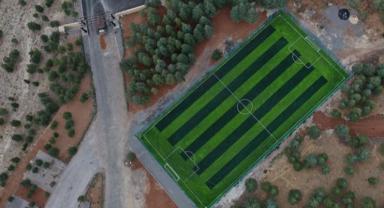 Başkan Okay’dan Yalnız Ardıç’a Futbol Sahası