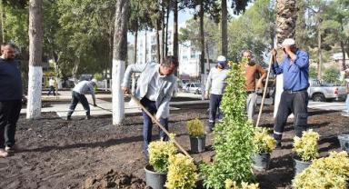Türkoğlu'na yeni yatırımlar kazandırmaya devam edeceğiz...