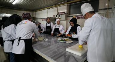 Aşçılığa İlk Adımı Kahramanmaraş Mutfağı’yla Atıyorlar
