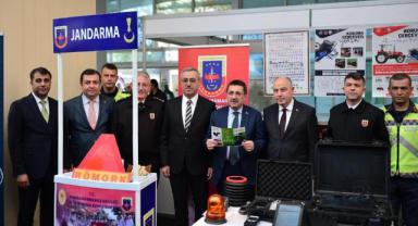 Bakan Yardımcısı Pakdil'den jandarma standına özel ilgi