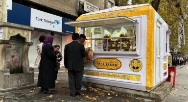 ‘Ekmeğimiz Aşımız, Kadınlar Baş Tacımız’
