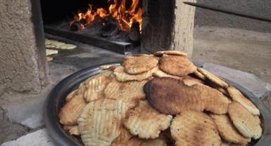 Kahramanmaraş’ta kadınları kışlık ekmek ve çörek telaşı sardı
