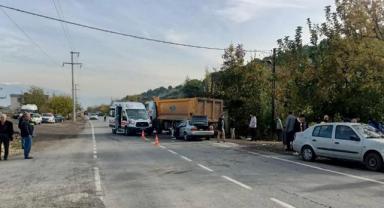 Kahramanmaraş’ta kamyon ile otomobil çalıştı: 5 yaralı