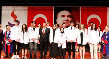 Mütevelli Heyet Onursal Başkanı Abdulkadir Konukoğlu: “Ana Gayemiz Ülkemize Hizmet Edecek Üst Düzey Sağlık Profesyonelleri Yetiştirmektir” 