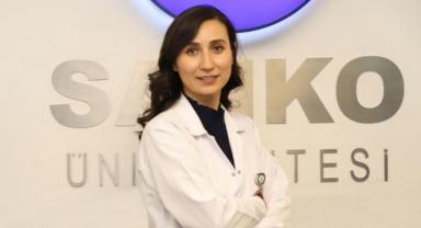 Dr. Öğr. Üyesi Ustaoğlu: “Mide Rahatsızlıkları ve Ani Kan Şekeri Yüksekliğini Önlemek İçin Yılbaşı Günü Az Az, Sık Sık Her Zamanki Öğün Planlaması Yapılmalı” 