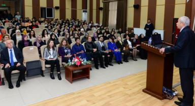 KSÜ’de ‘Mutlu Kadın, Mutlu Gençlik, Huzurlu Toplum’ Paneli Düzenlendi