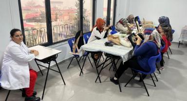 Onikişubat’lı kadınlar, Bilgi ve Kültür Evleri’nde Hem Öğreniyor Hem Eğleniyor