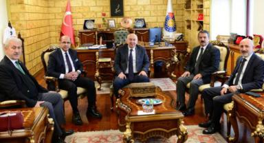 CHP Genel Başkan Yardımcısı Öztunç’tan Rektör Yasım’a Hayırlı Olsun Ziyareti