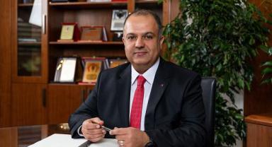 Sağlık çalışanları depremzedelerin yaralarını sarmak için gece gündüz görevlerinin başındaydı..