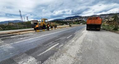 Şehir Genelinde Arterlerde Bakım ve Onarım Çalışmaları Kesintisiz Sürüyor