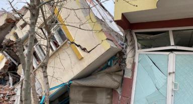 Sağlam işyeri yıkılan esnaf isyan etti