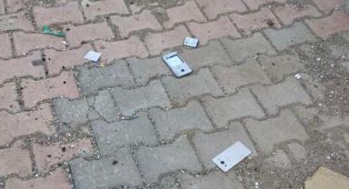 Geriye parçalanmış telefon kaldı..