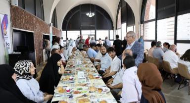 Başkan Mahçiçek, YKS’de dereceye giren öğrencilerle buluştu..