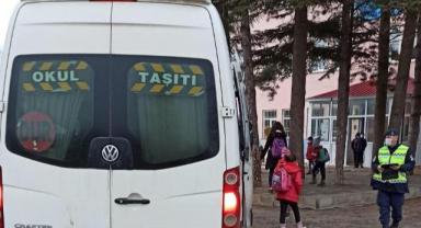 İhaleye kimse katılmadı, öğrenciler yaya kaldı