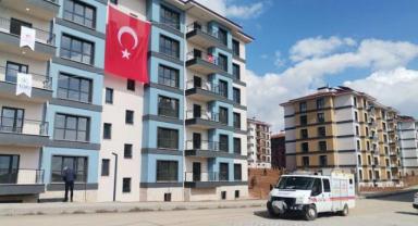 8 bin 303 konutun anahtarları teslim edildi..