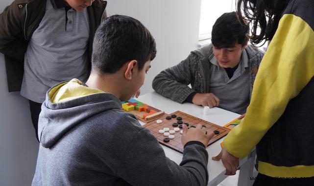 Dulkadiroğlu'ndan Gençlere Özel Matematik Atölyesi..