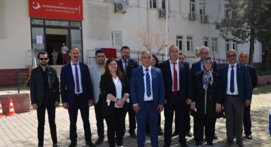 Dr. Selahaddin Can, ailesi ile birlikte oyunu kullandı..