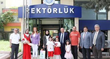 İstiklal'in Küçük Rektörü, Çocuk Akademisi Kurulmasını İstedi..