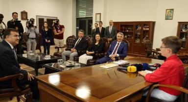 Vali Ünlüer Koltuğunu Temsili Olarak 3. Sınıf Öğrencisi Ali Altay Samray’a Bıraktı..