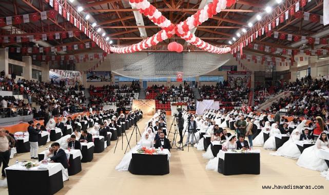 100 Çift, Toplu Düğünle Dünya Evine Girdi..