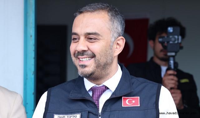 Anneler, güçlü toplumların temelini atarak, ailenin ve toplumun yapı taşını oluşturur..
