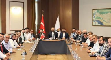 Başkan Toptaş Muhtarlarla Mahalle sorunlarını masaya yatırdı..