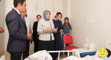 Vali Ünlüer'in Eşi Dr. Selma Ünlüer Hanımefendi Engelsiz Yaşam Merkezini Ziyaret Etti..