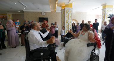 Büyükşehir, Özel Çiftin Özel Gününde Yanında Oldu..